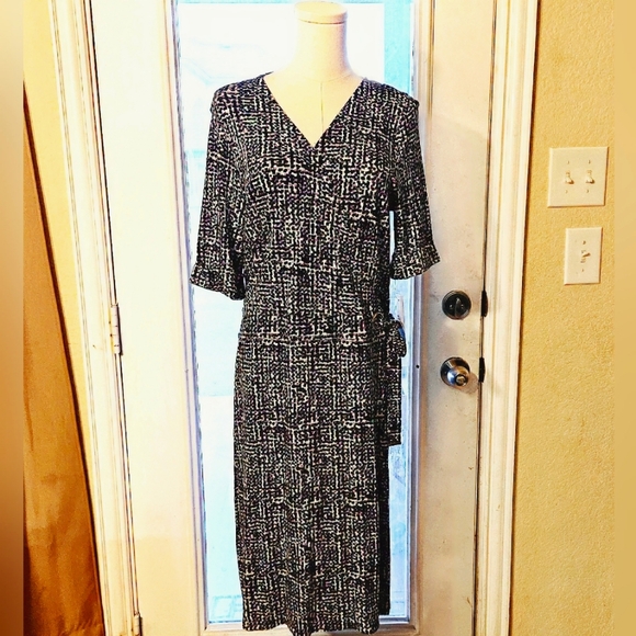 Apt. 9 Geometric Print Faux Wrap Dress Size Medium  NWT - Picture 2 of 6